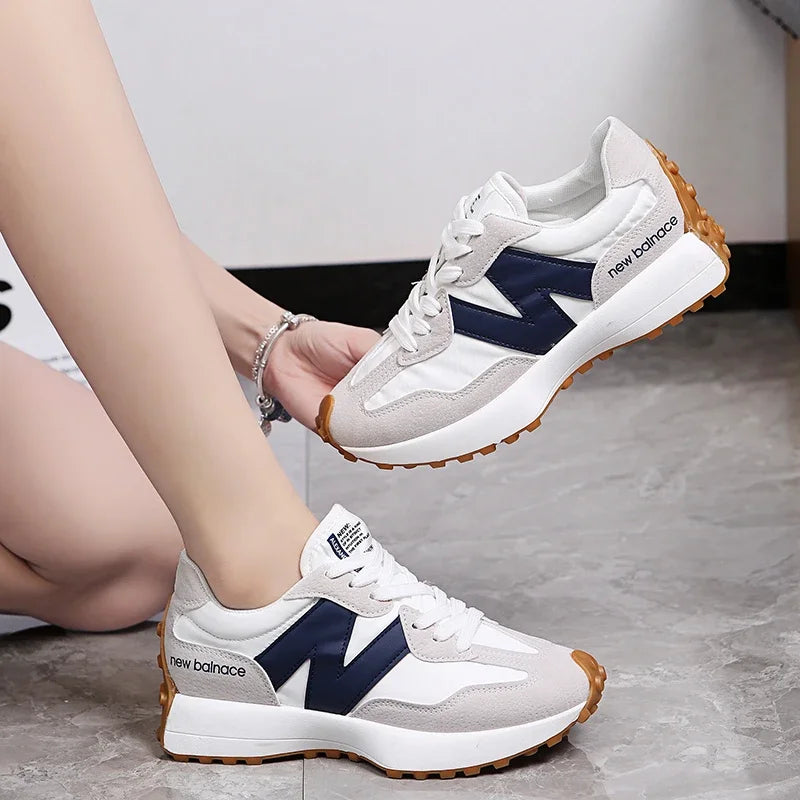 Women Casual Shoes Fashion Breathable Walking Flat Shoes Sneakers Women 2025 Gym Vulcanized Shoes White Female Footwear